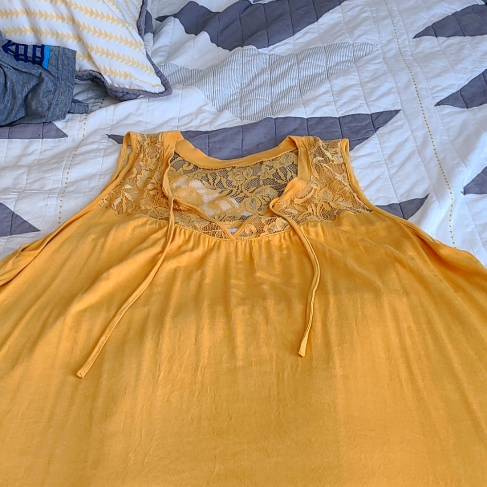 Torrid Super Soft Custard Tank Size 3